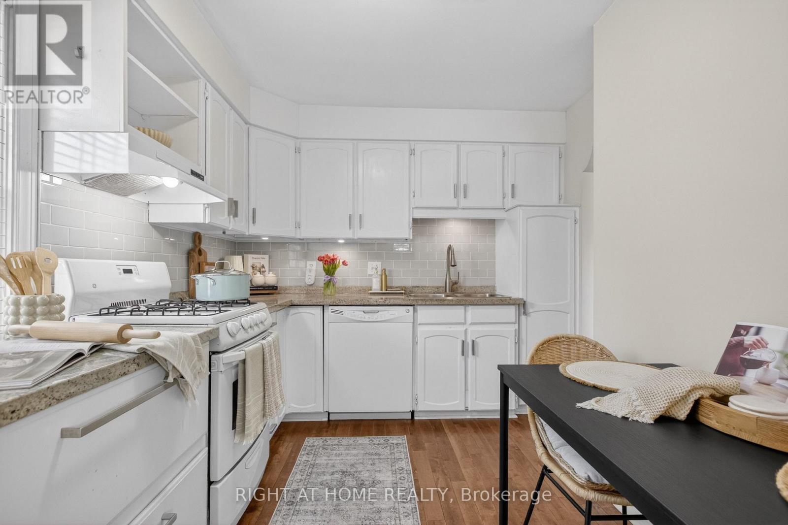 77 ELMA STREET - 9