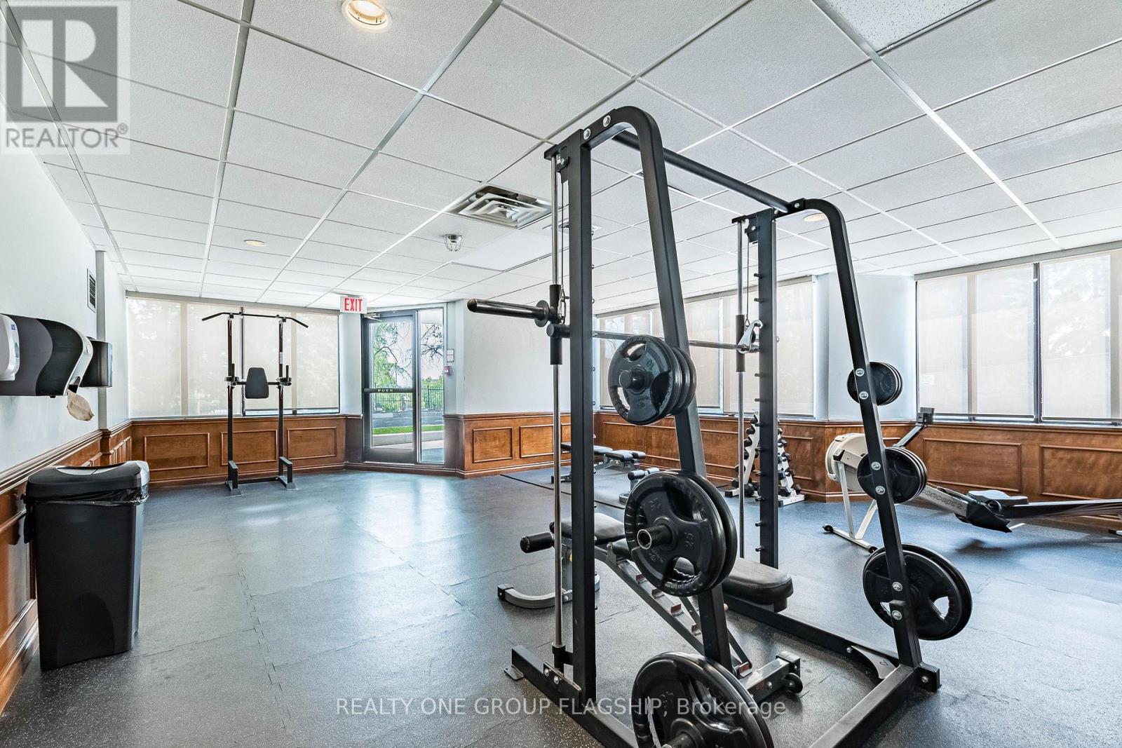 #1209 50 ELM DRIVE E - 23