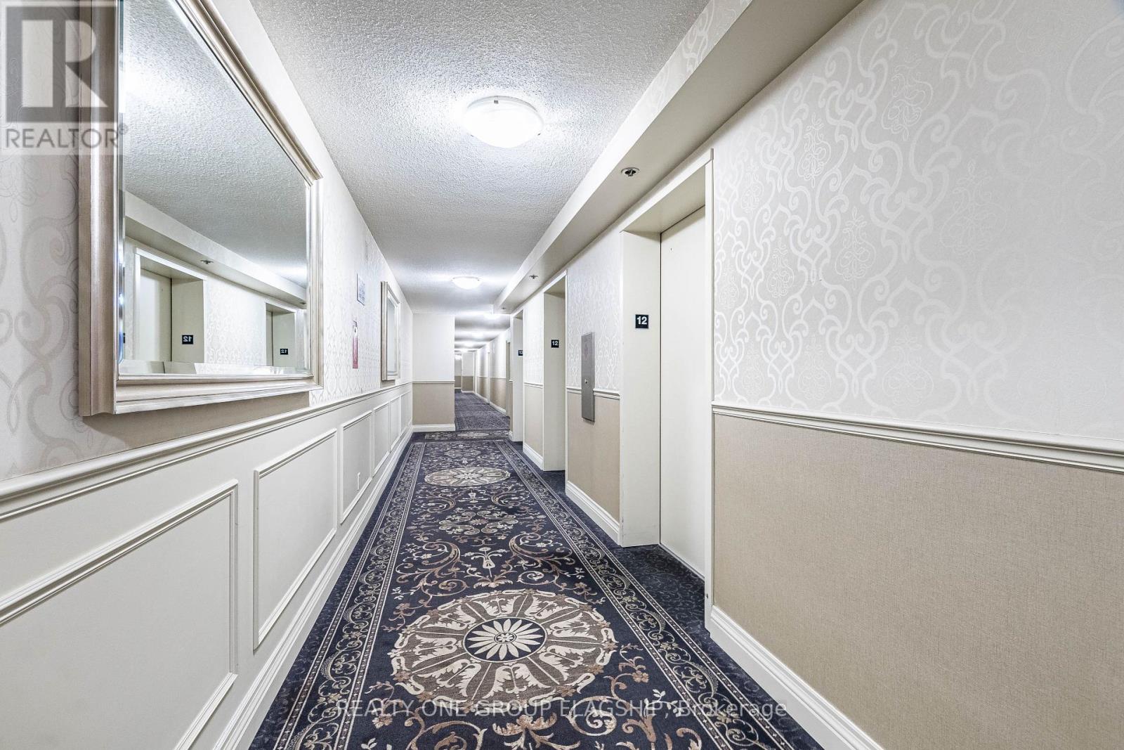 #1209 50 ELM DRIVE E - 5