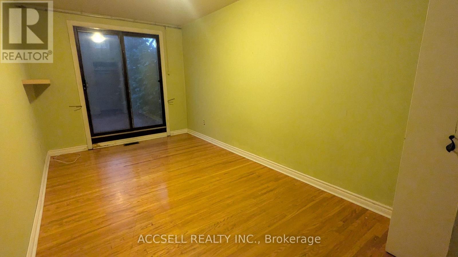 1055 CLAREDALE ROAD - 12