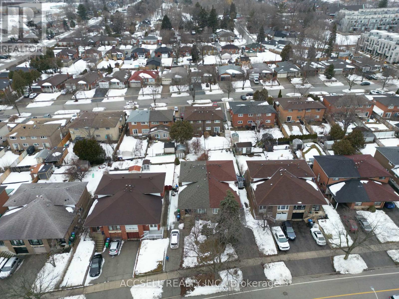 1055 CLAREDALE ROAD - 19