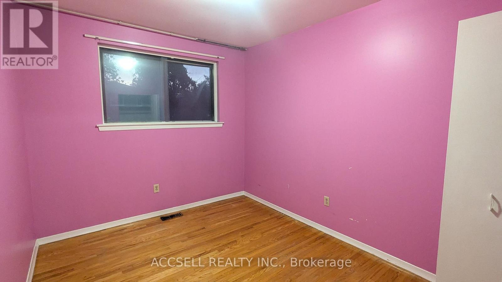 1055 CLAREDALE ROAD - 8