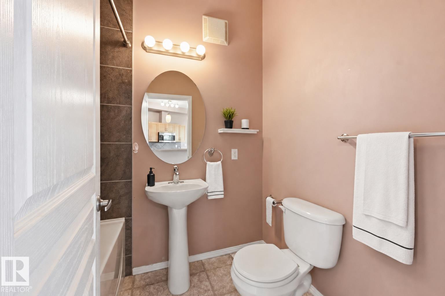 #369 4823 104A ST NW - 28