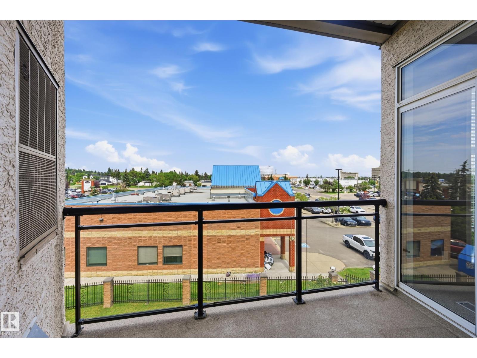 #369 4823 104A ST NW - 31