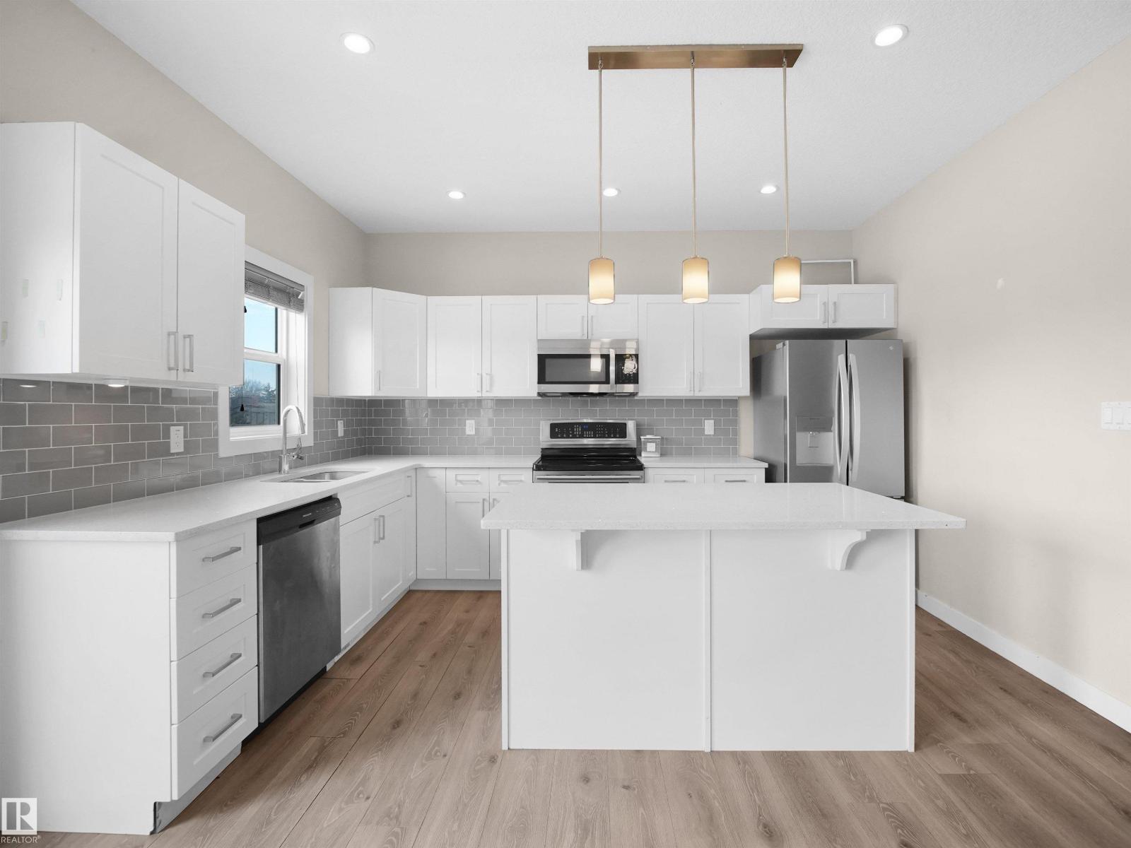 8921 217 ST NW NW - 20