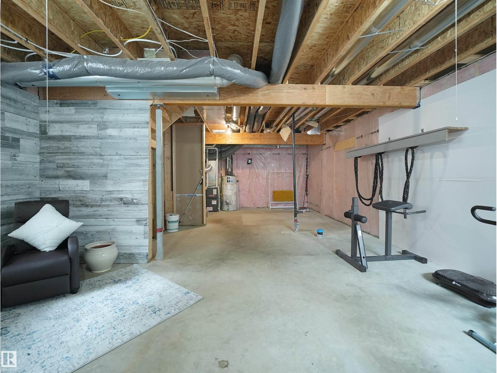 8921 217 ST NW NW - 41