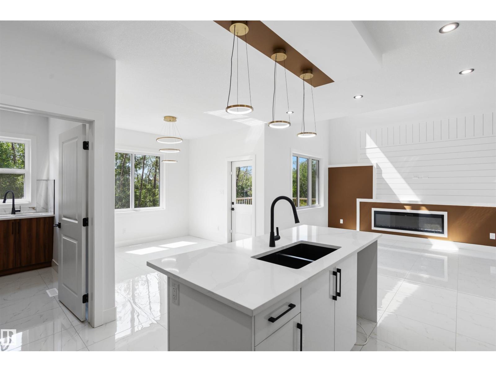3235 5 AV SW - 13