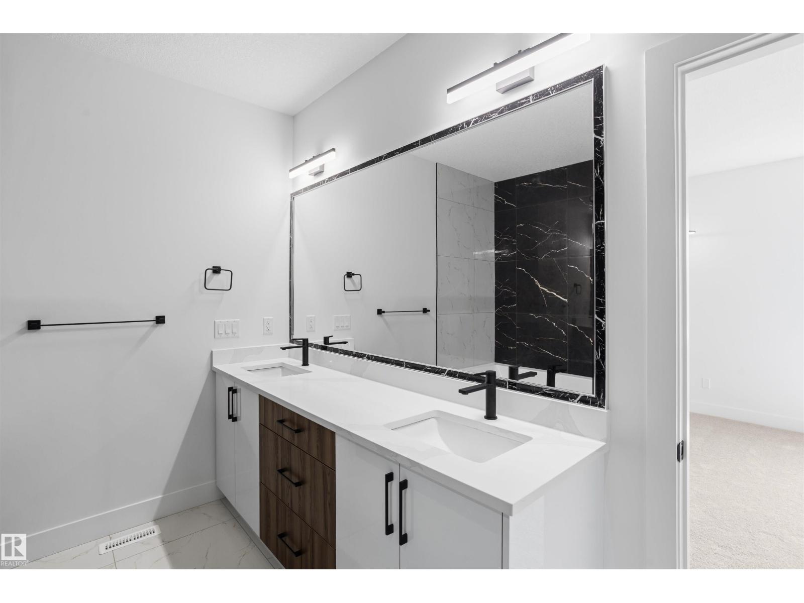 3235 5 AV SW - 31
