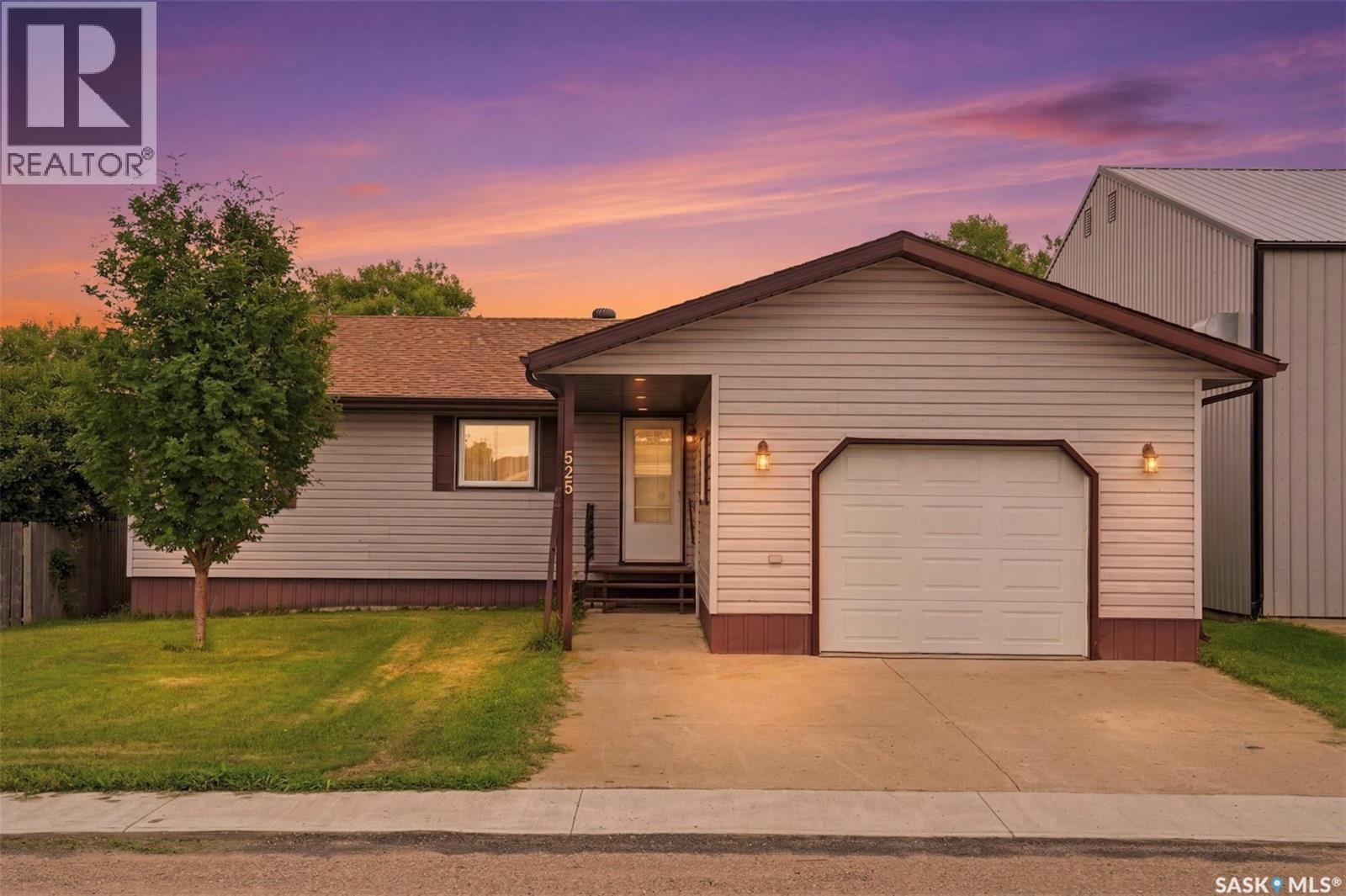 525 Kirby STREET - 1