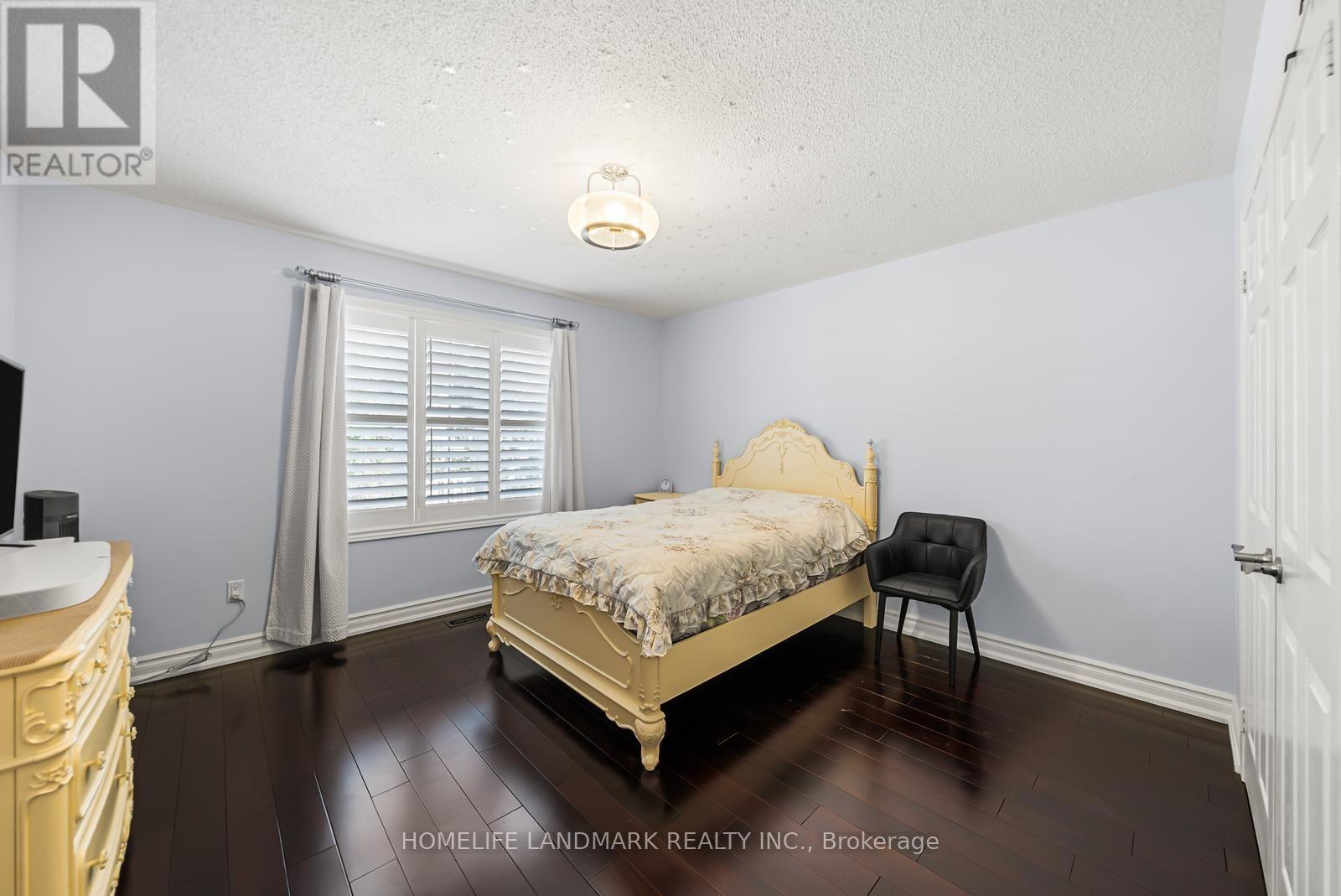 75 BASSETT AVENUE - 20