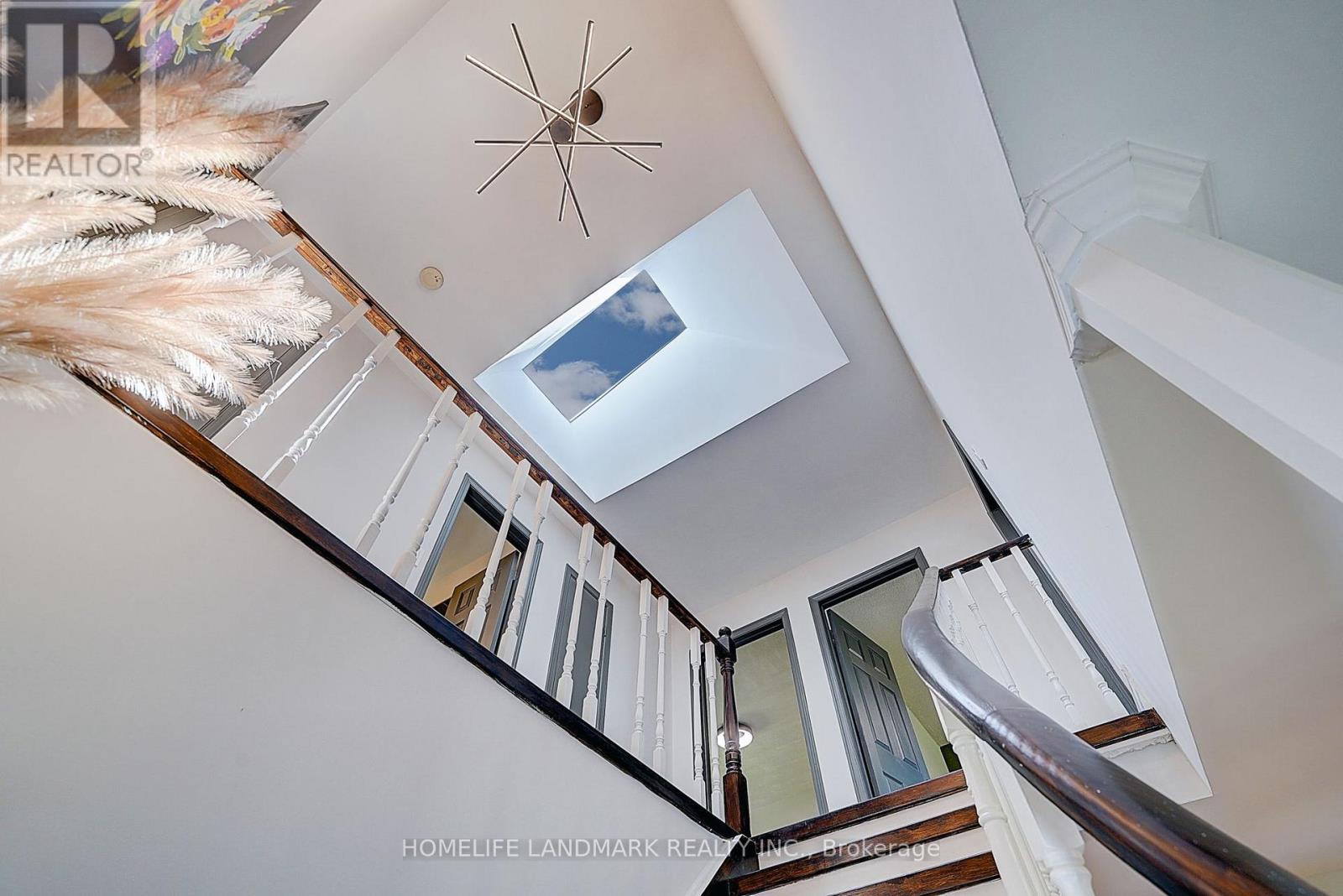 20573 YONGE STREET - 28