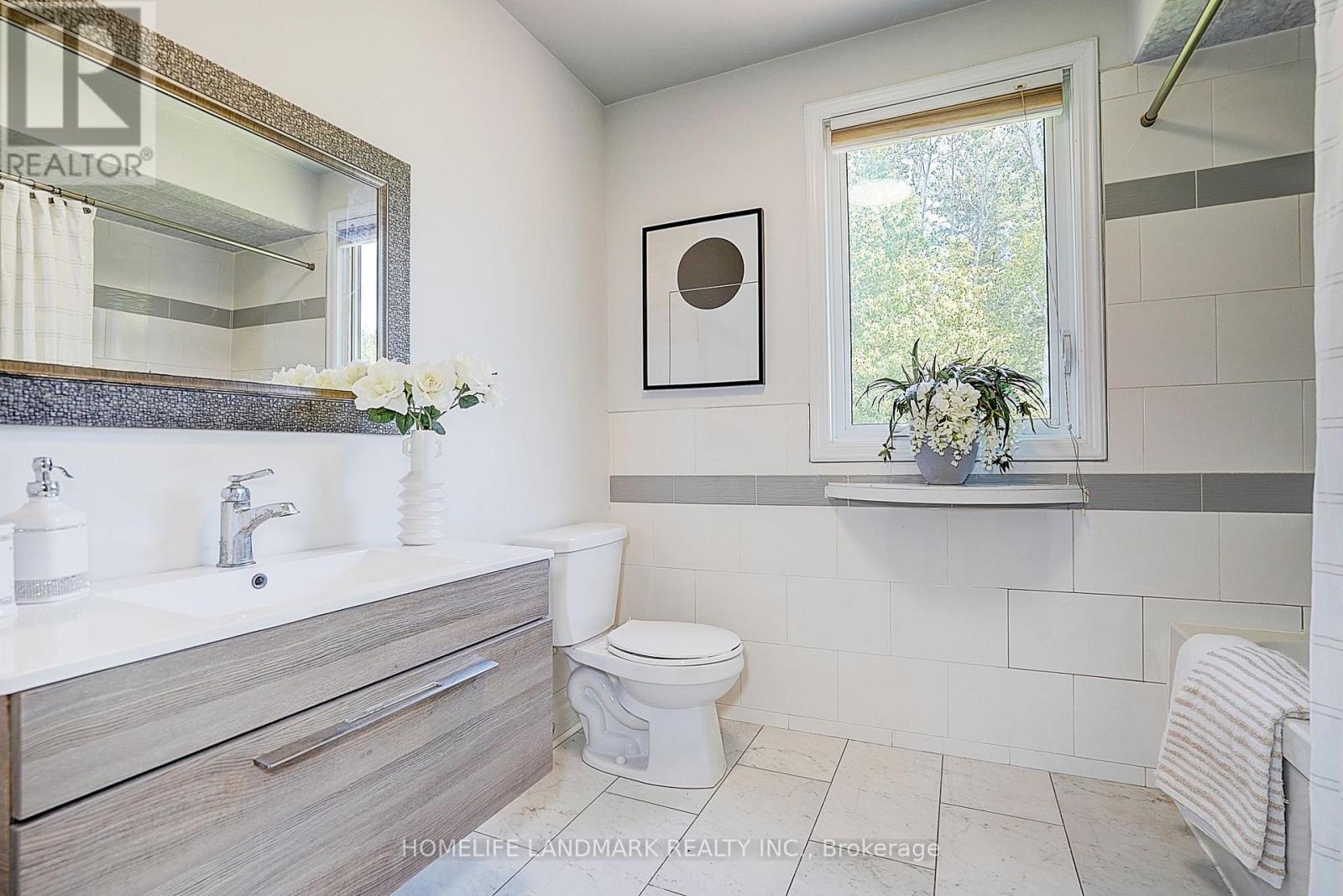 20573 YONGE STREET - 35