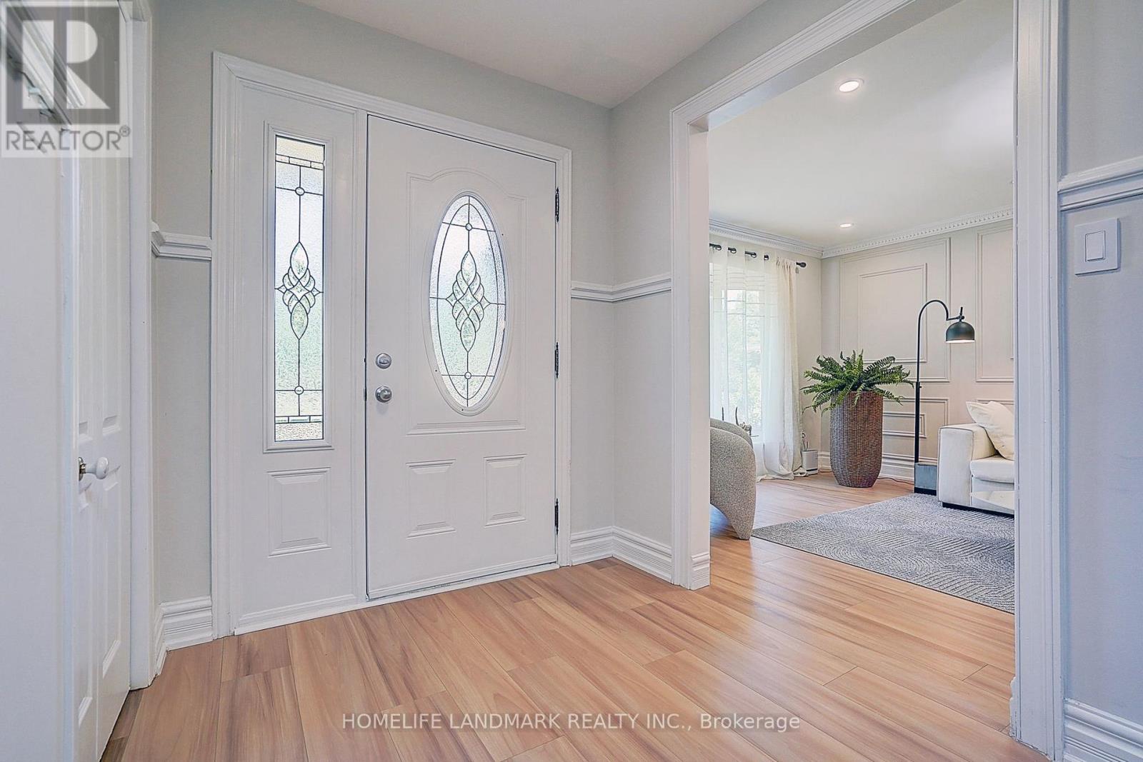 20573 YONGE STREET - 4
