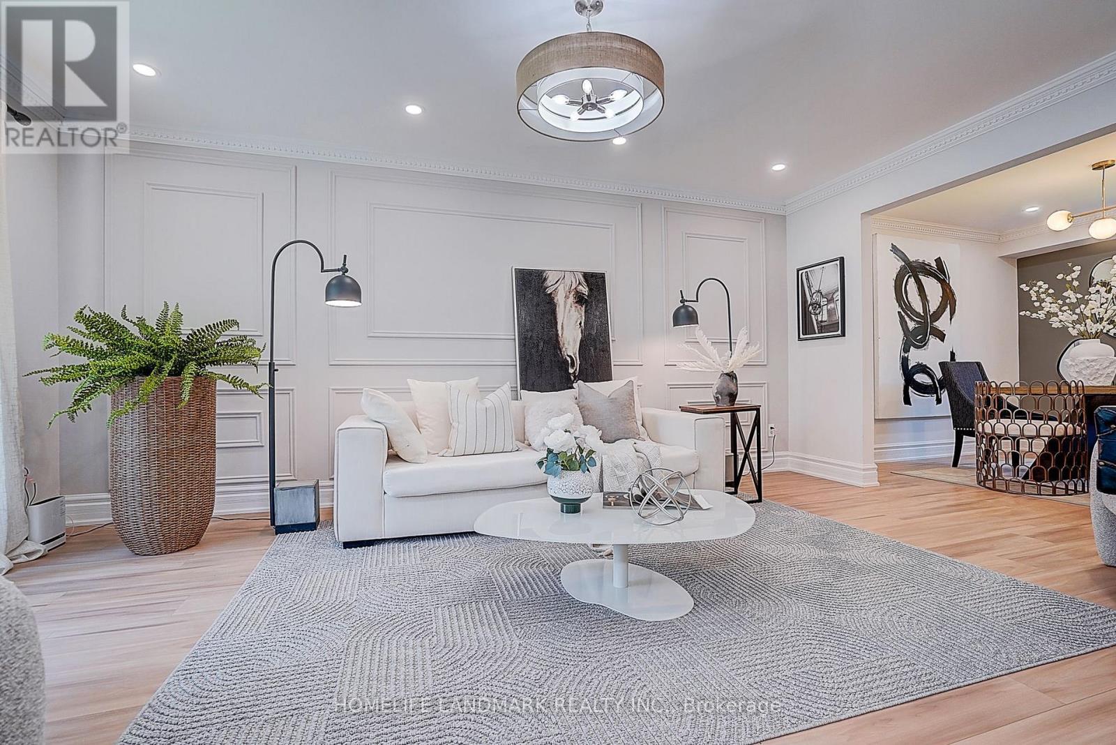 20573 YONGE STREET - 6