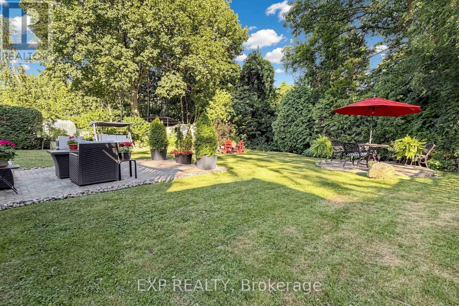 77 LETCHWORTH CRESCENT - 35