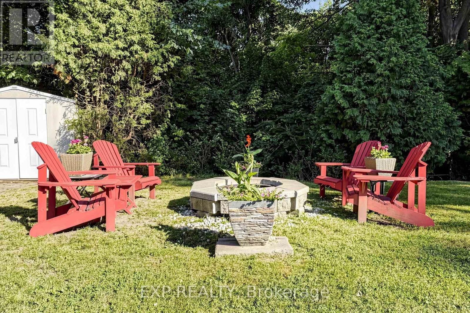 77 LETCHWORTH CRESCENT - 36