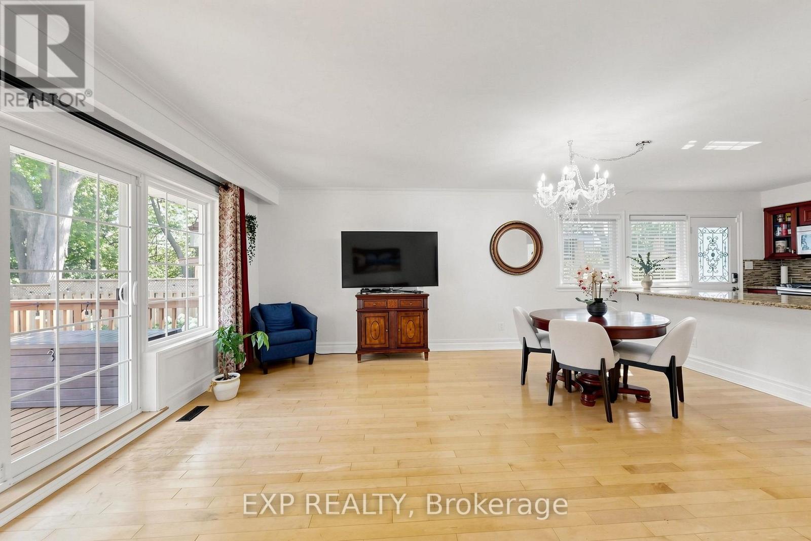 77 LETCHWORTH CRESCENT - 7