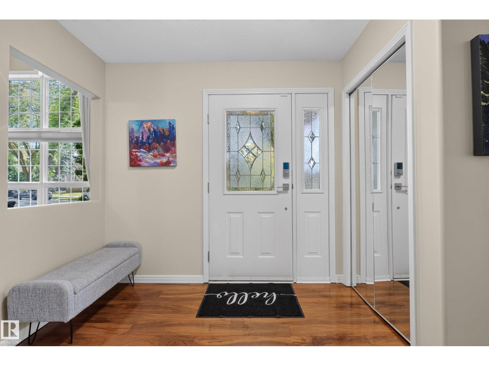 10746 University AV NW NW - 10