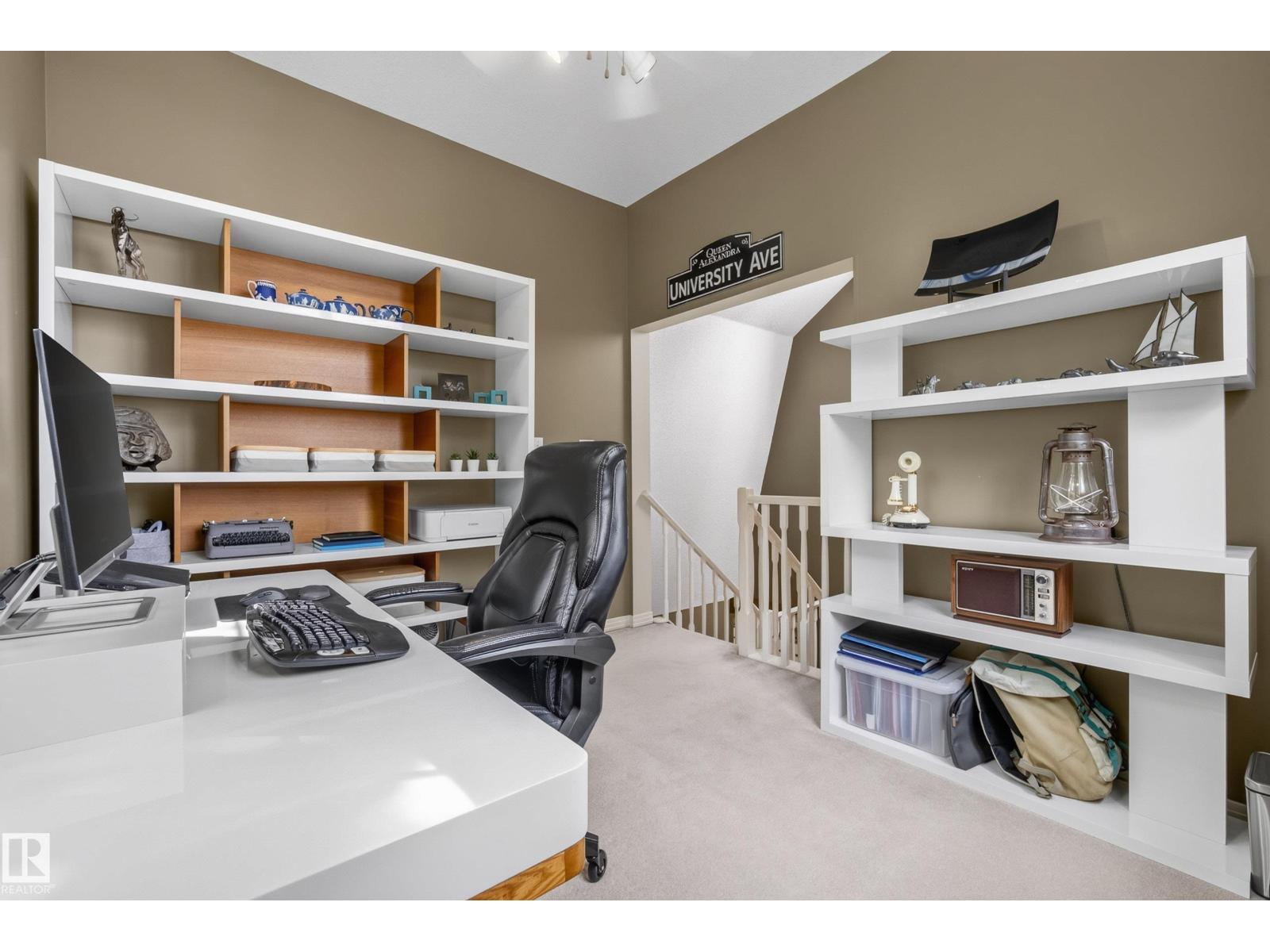 10746 University AV NW NW - 36