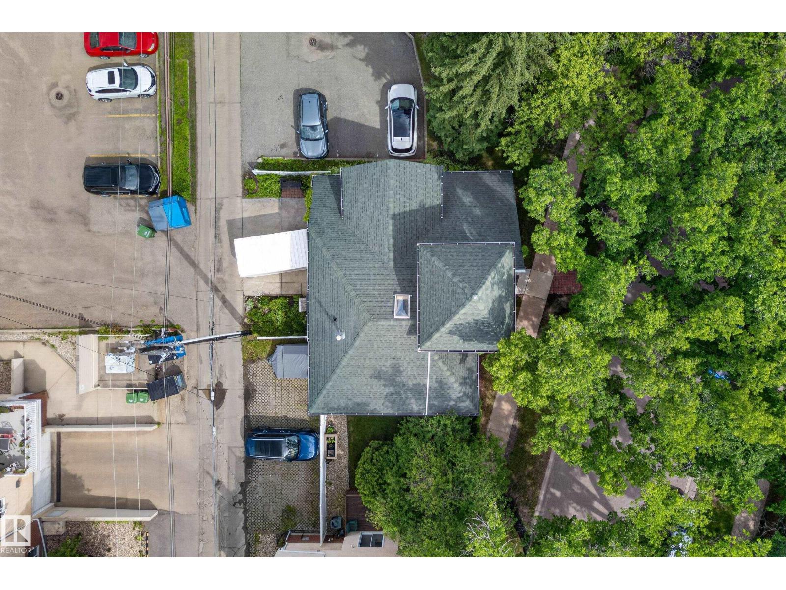 10746 University AV NW NW - 53