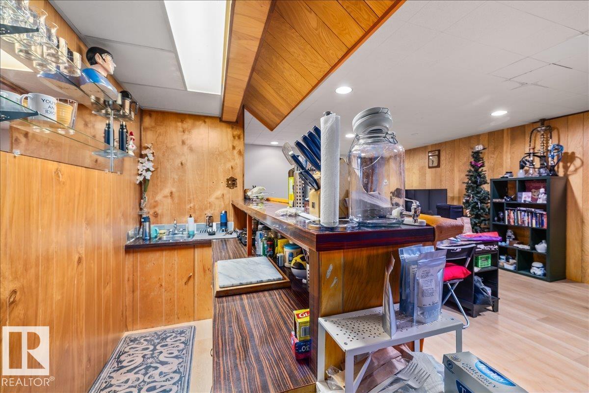 8736 72 ST NW NW - 28
