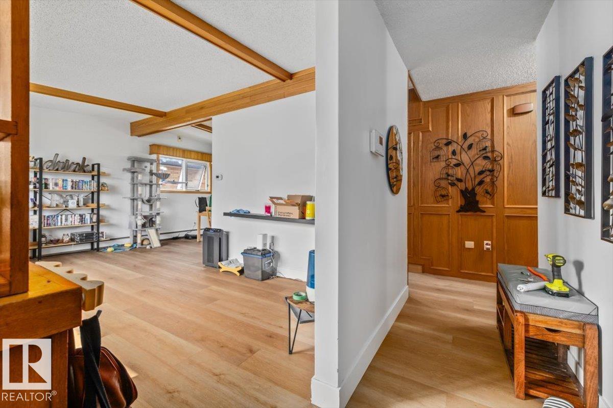 8736 72 ST NW NW - 6