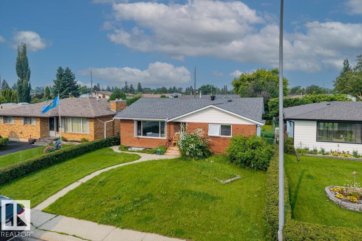 8736 72 ST NW NW - 52