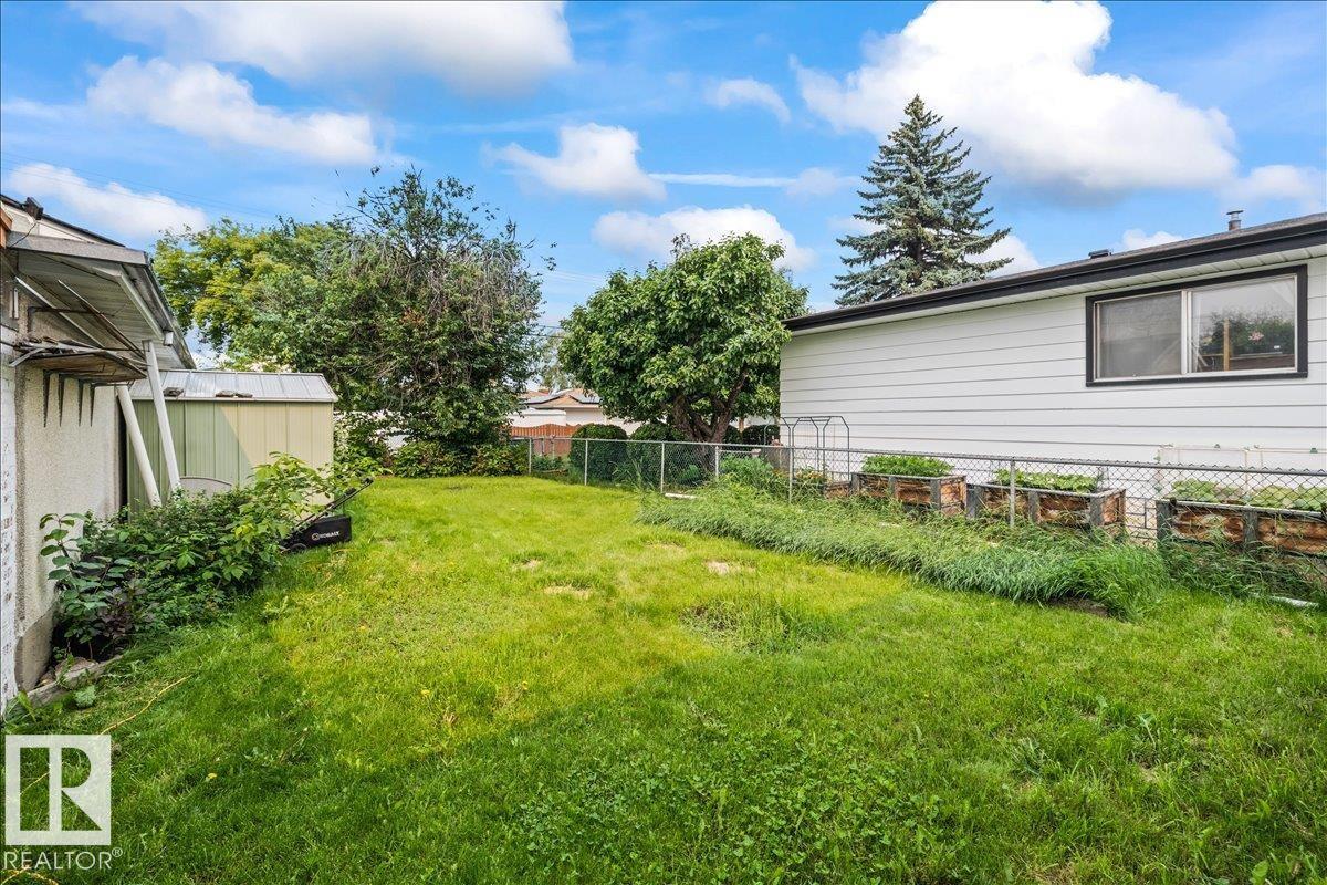 8736 72 ST NW NW - 43