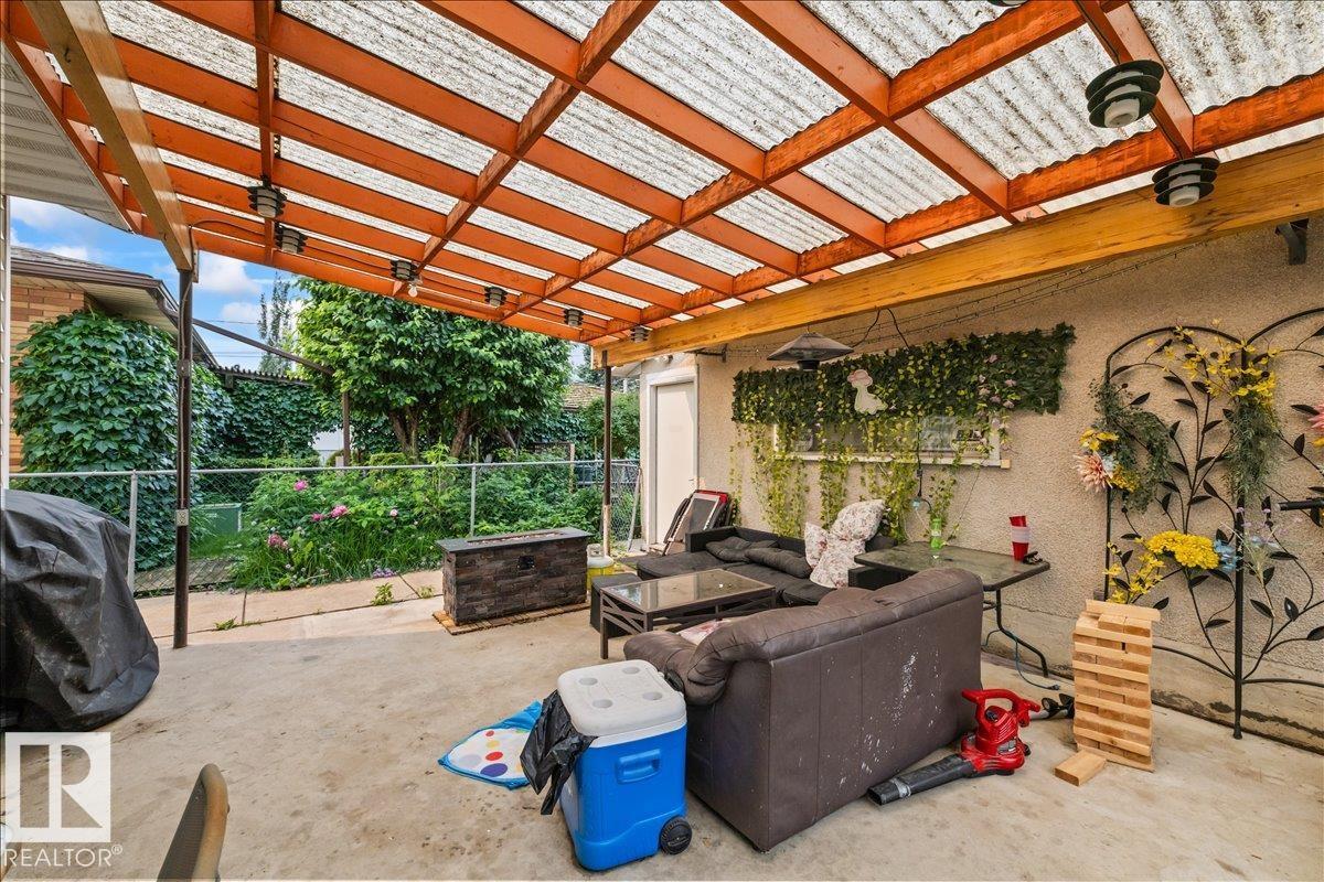 8736 72 ST NW NW - 39