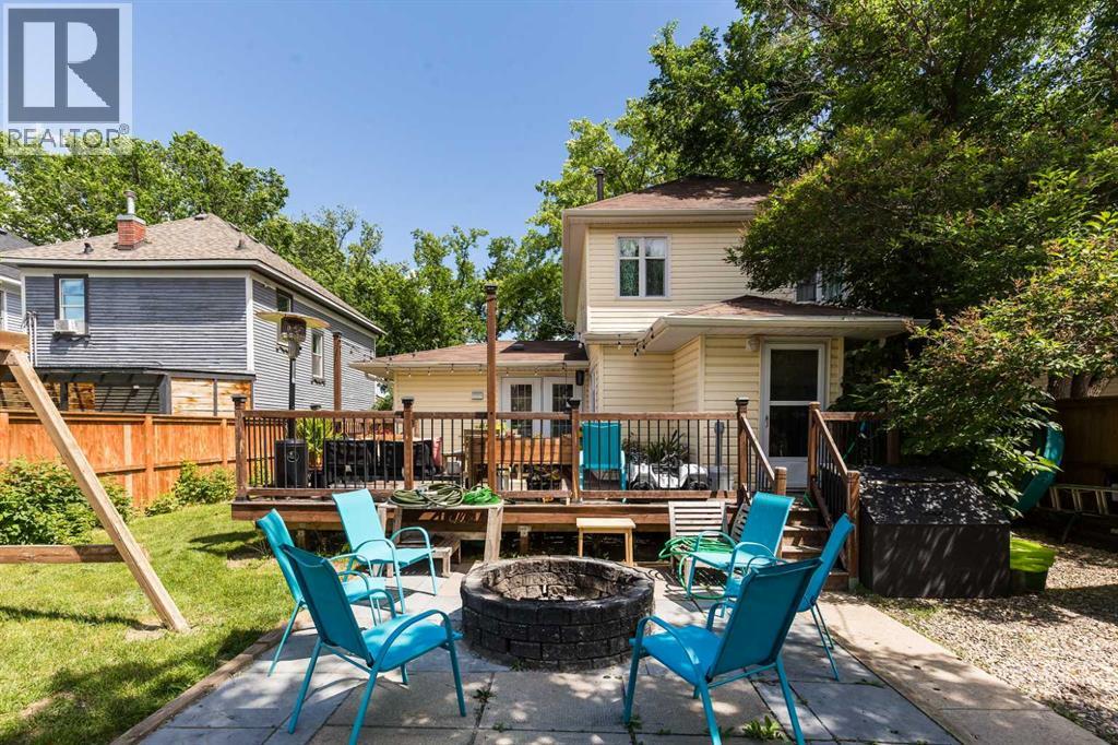 910 8 Street S - 33