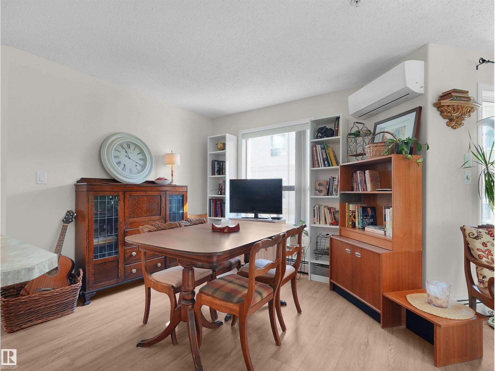 #203 9760 174 ST NW - 18