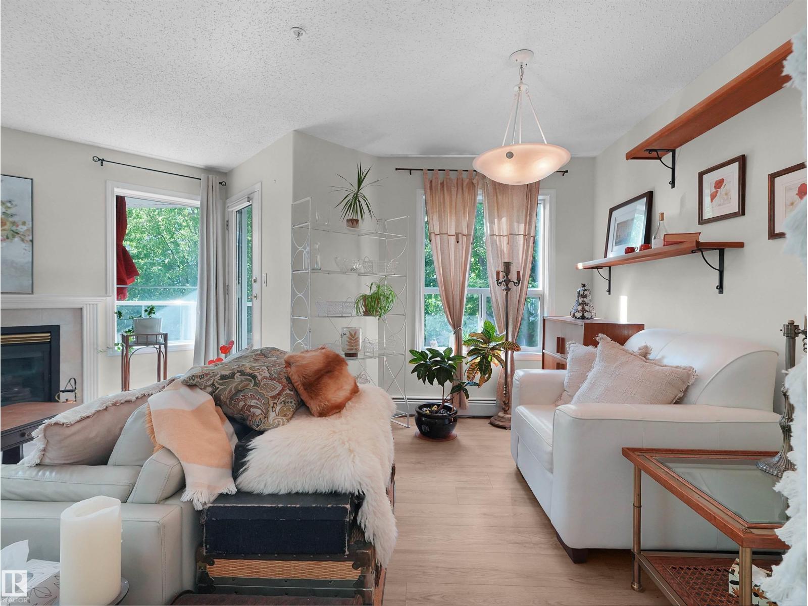 #203 9760 174 ST NW - 19
