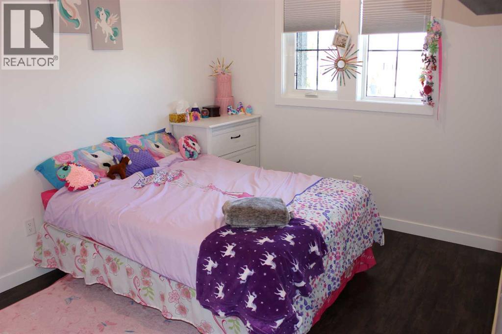 251 Crescent Avenue - 13