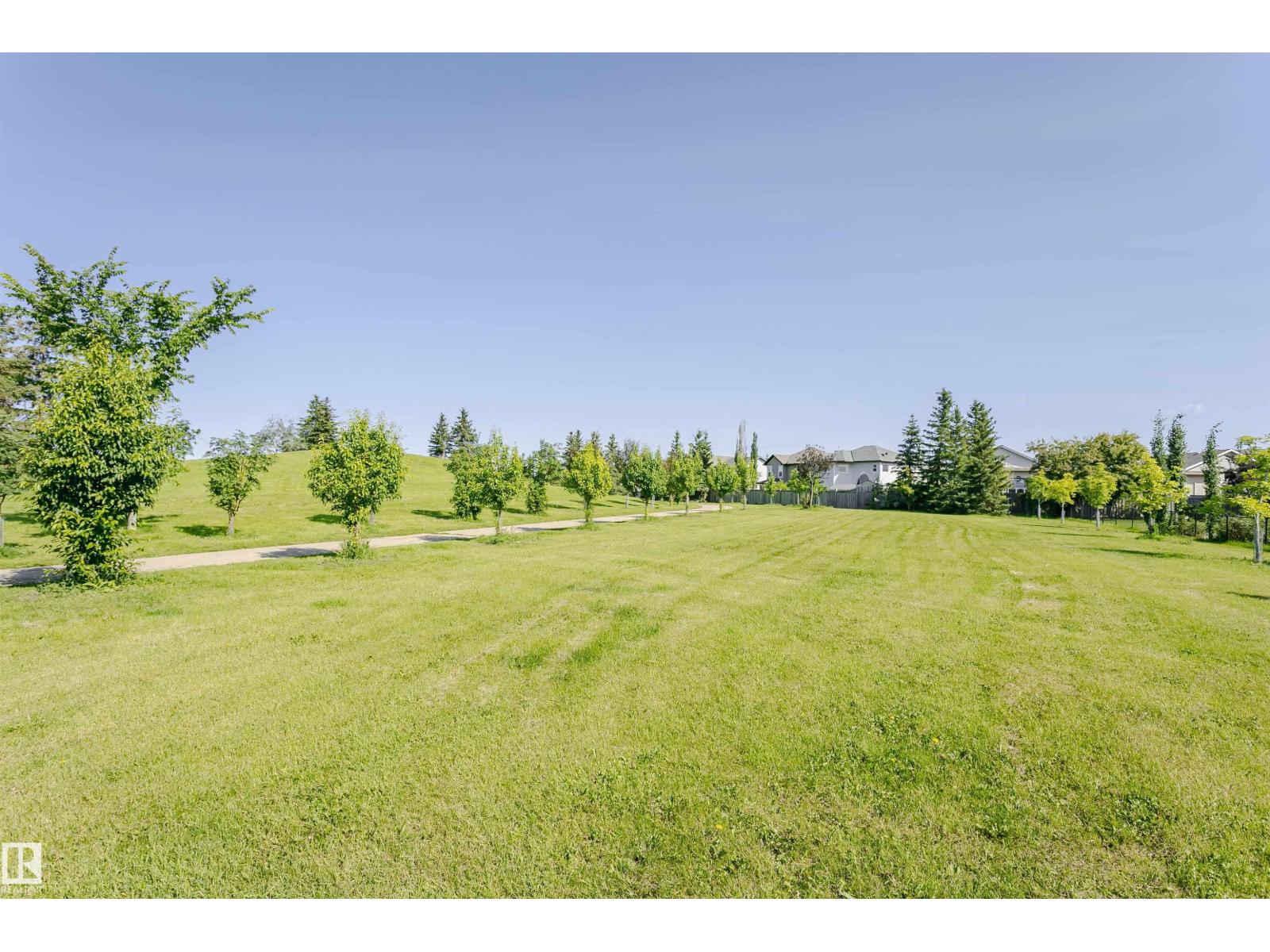 #205 226 MACEWAN RD SW - 33