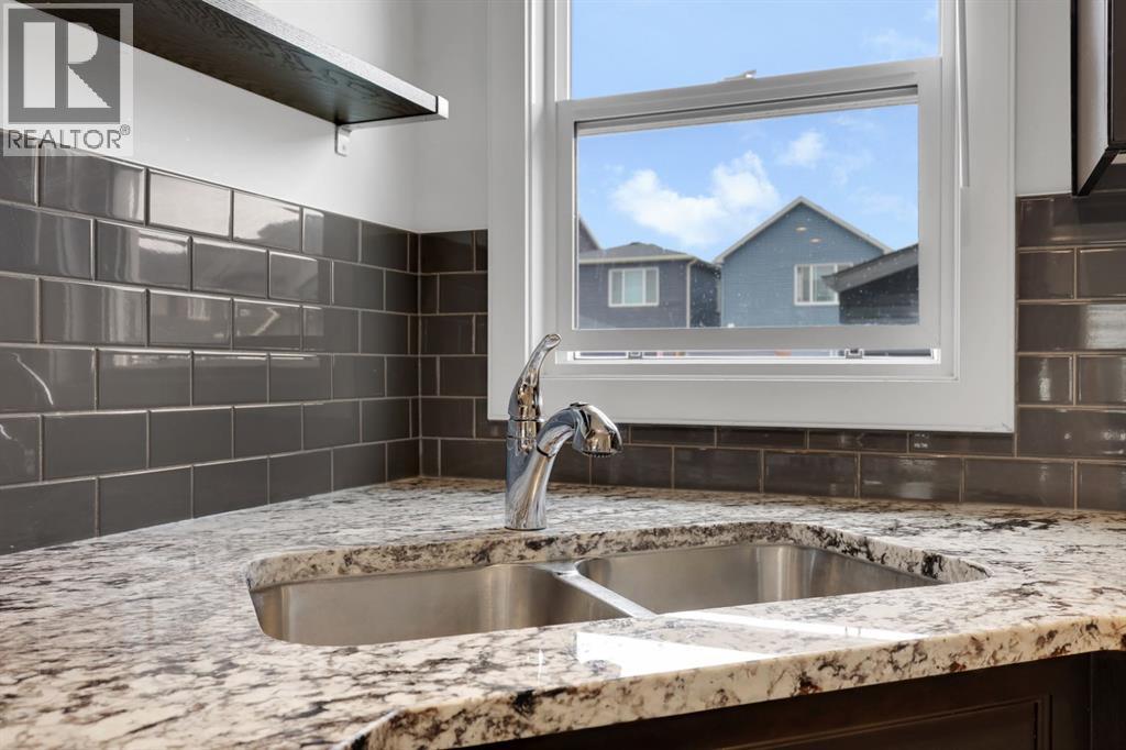 56 Corner Meadows Park NE - 12