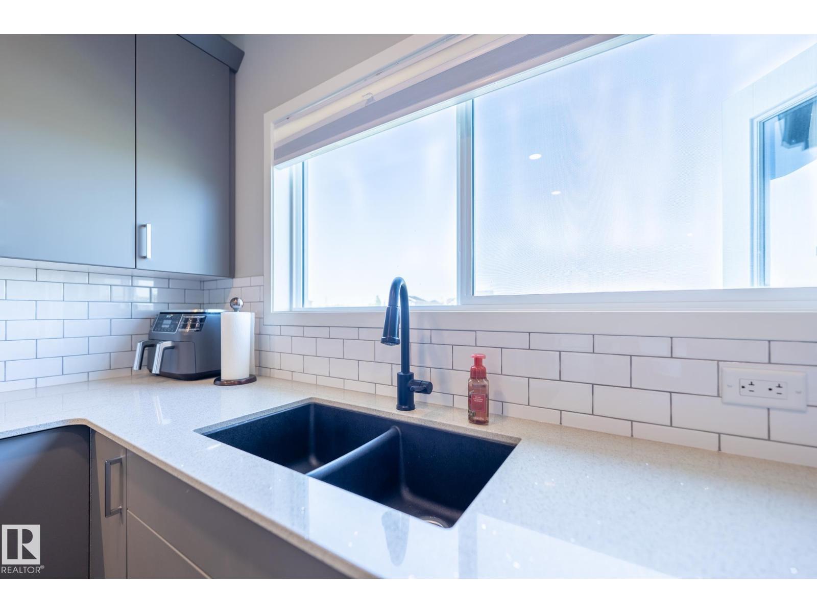5403 LARK LD NW - 31