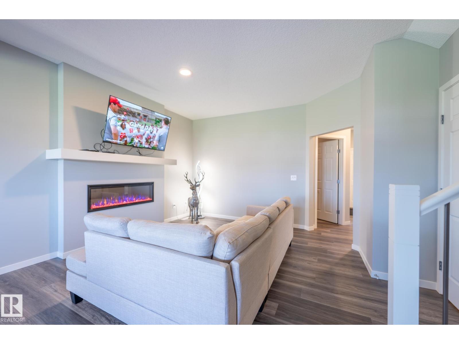 5403 LARK LD NW - 7