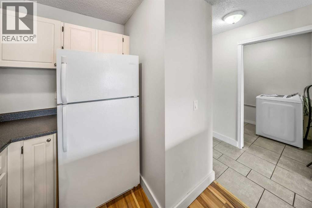 #303 1915 26 Street SW - 11