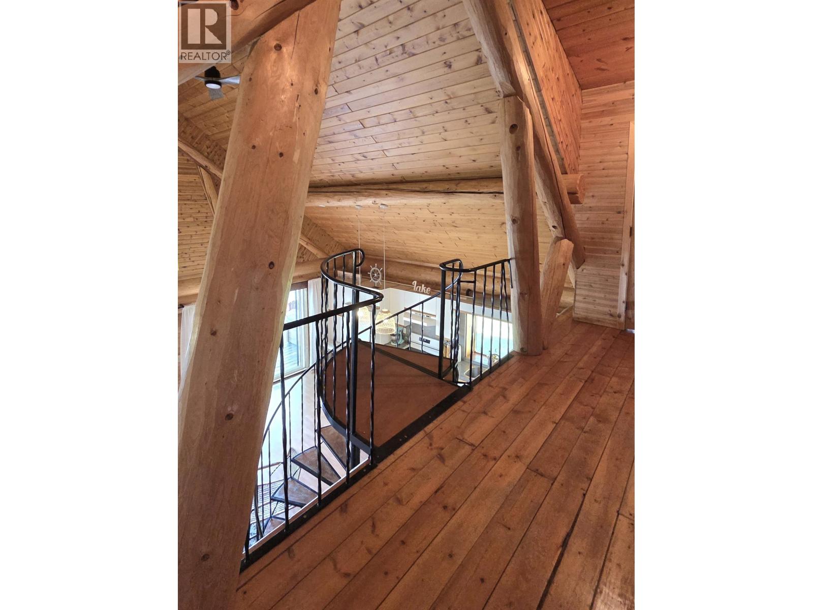 4619 CAVERLY ROAD, Lac La Hache