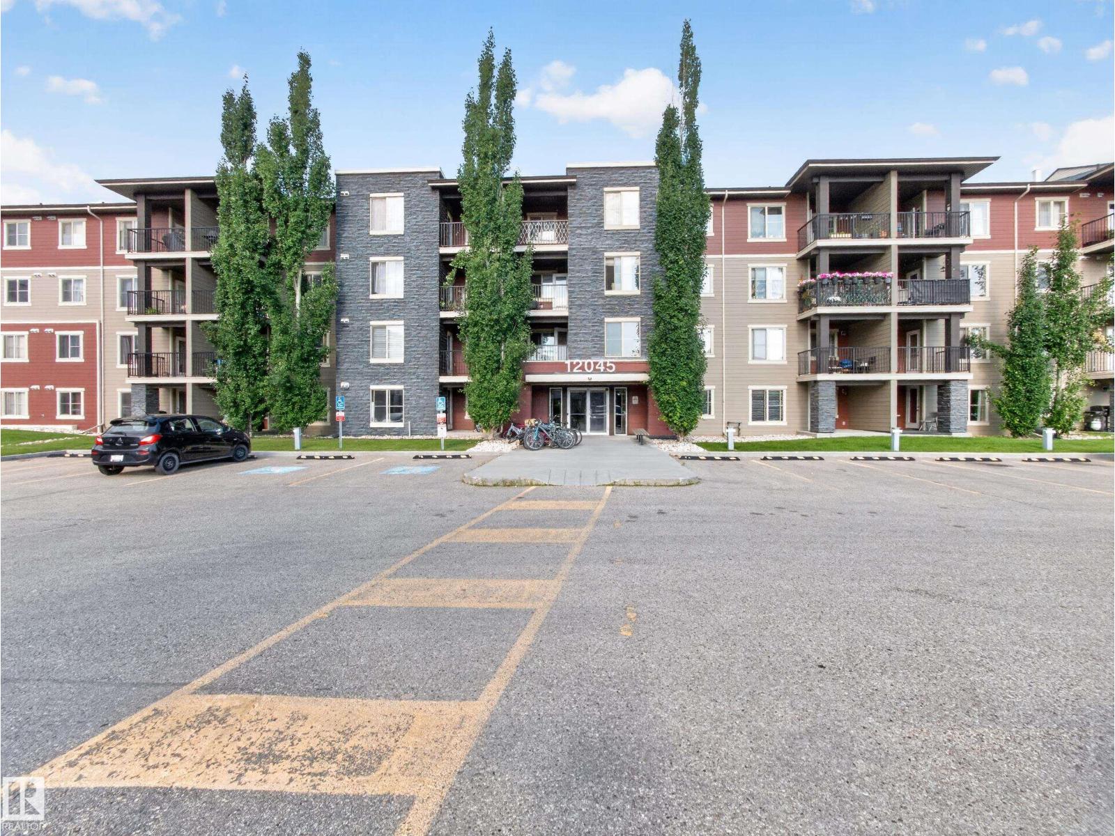 #217 12045 22 AV SW - 3