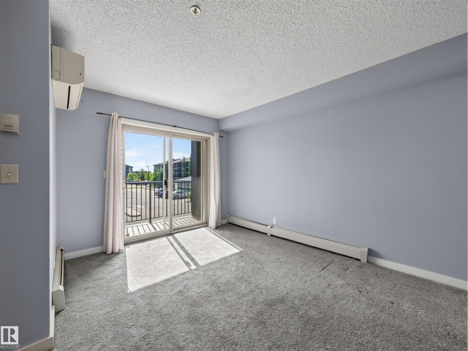 #217 12045 22 AV SW - 26