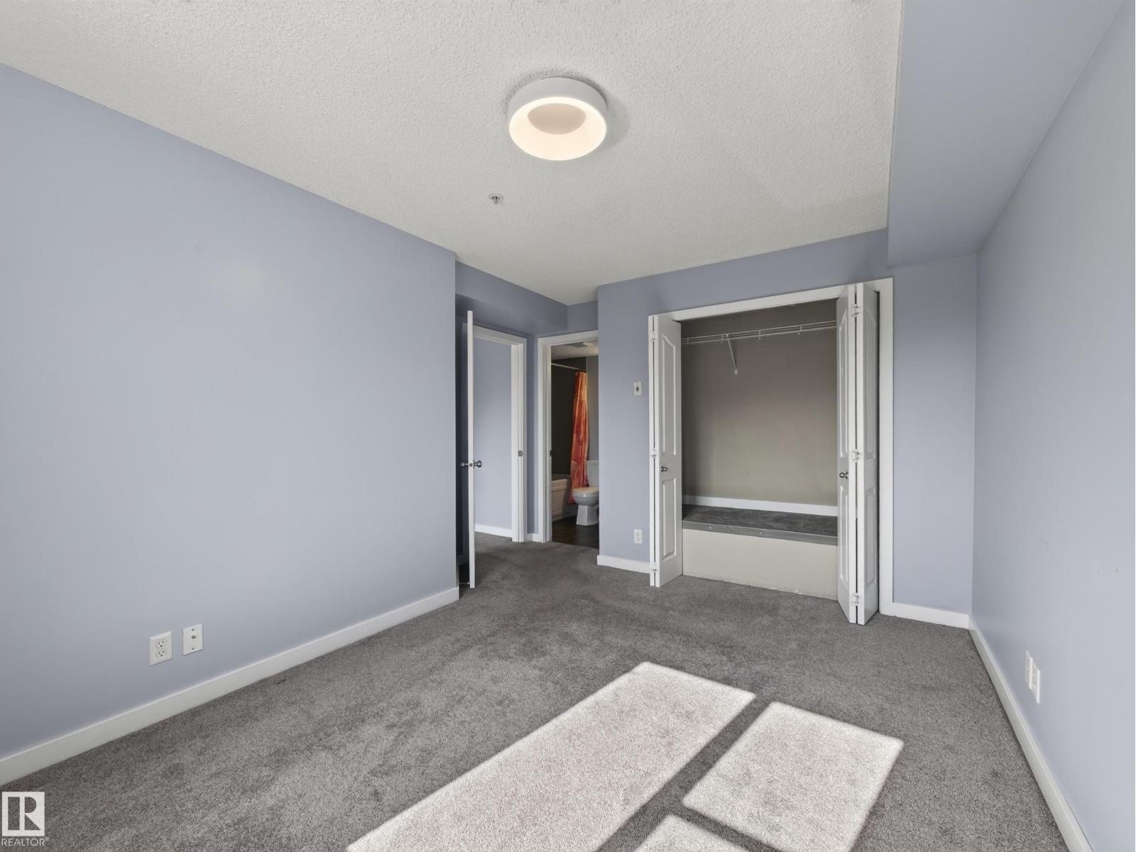 #217 12045 22 AV SW - 35