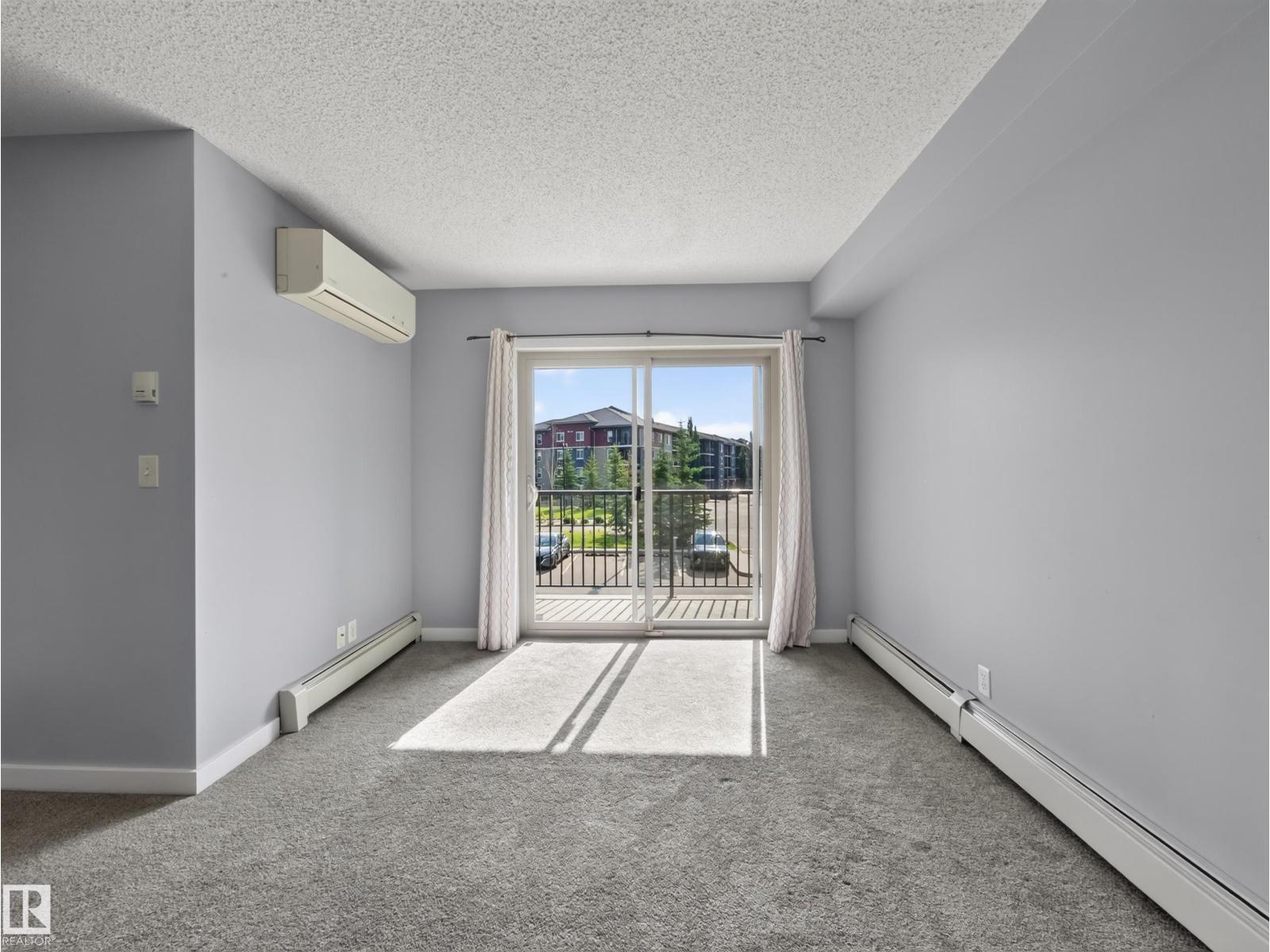 #217 12045 22 AV SW - 27