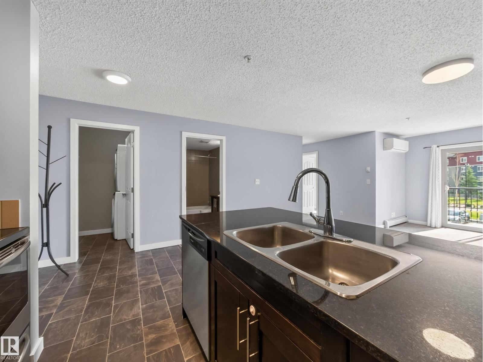 #217 12045 22 AV SW - 18