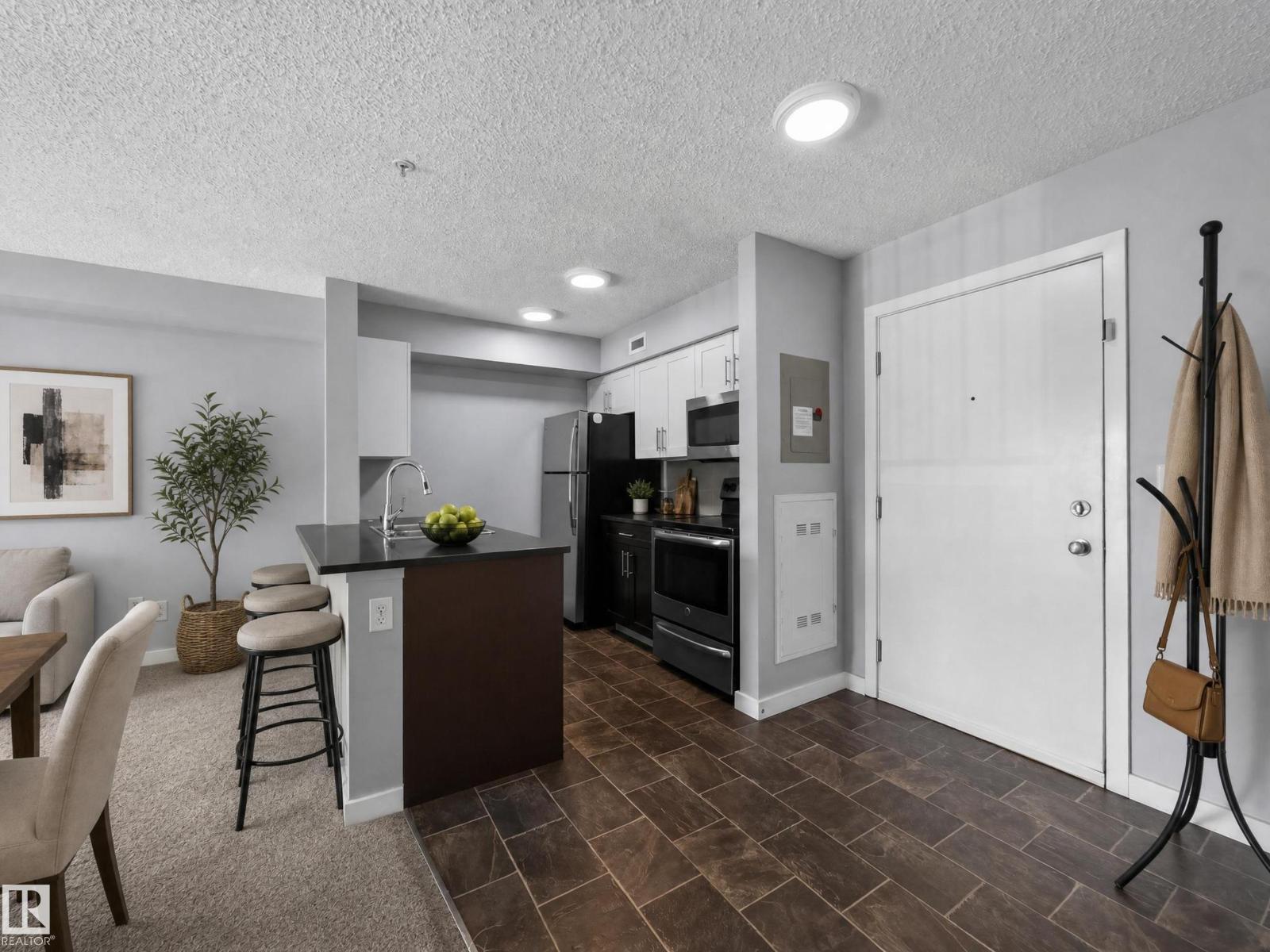 #217 12045 22 AV SW - 50
