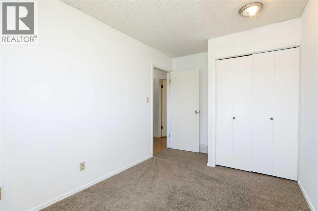 41 Rutgers Crescent W - 19