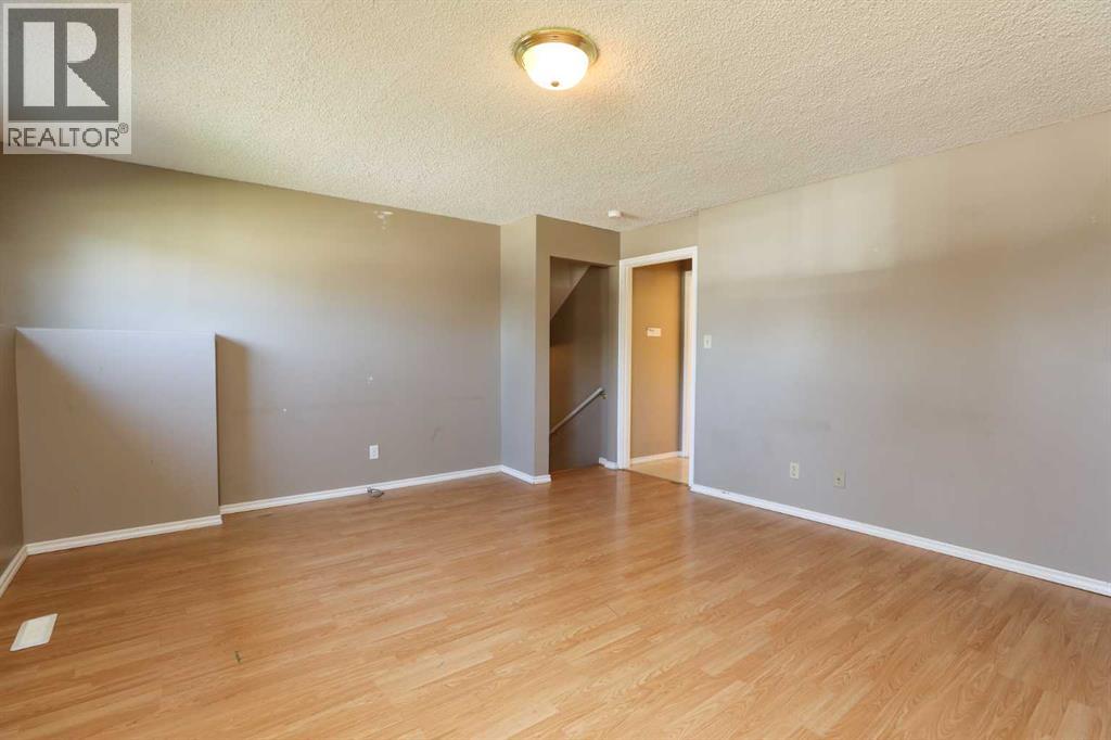 41 Rutgers Crescent W - 24