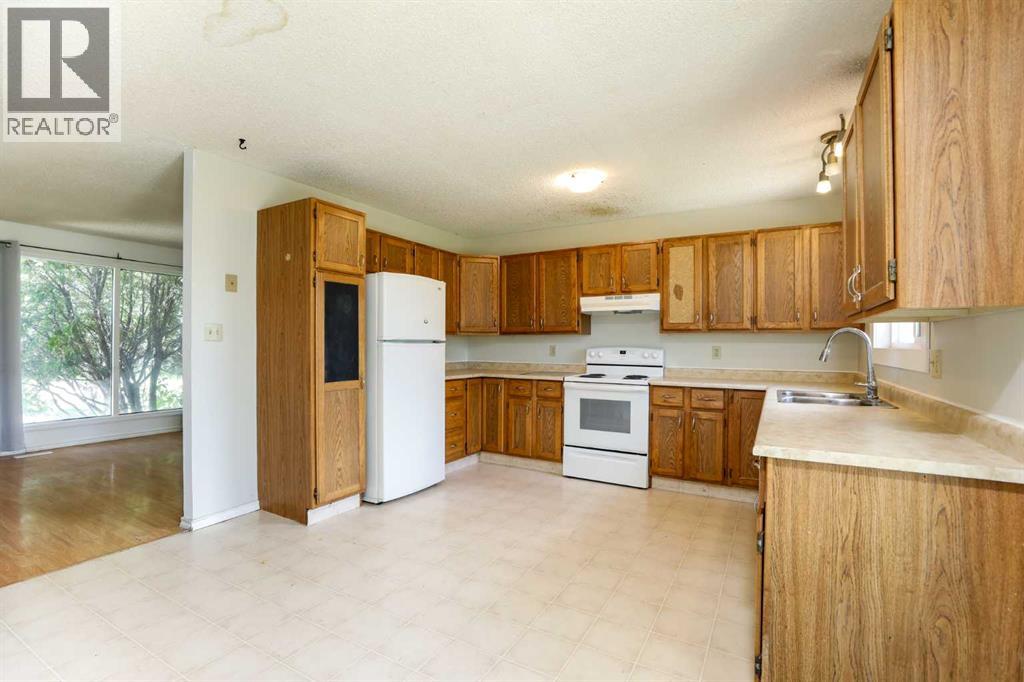 41 Rutgers Crescent W - 11