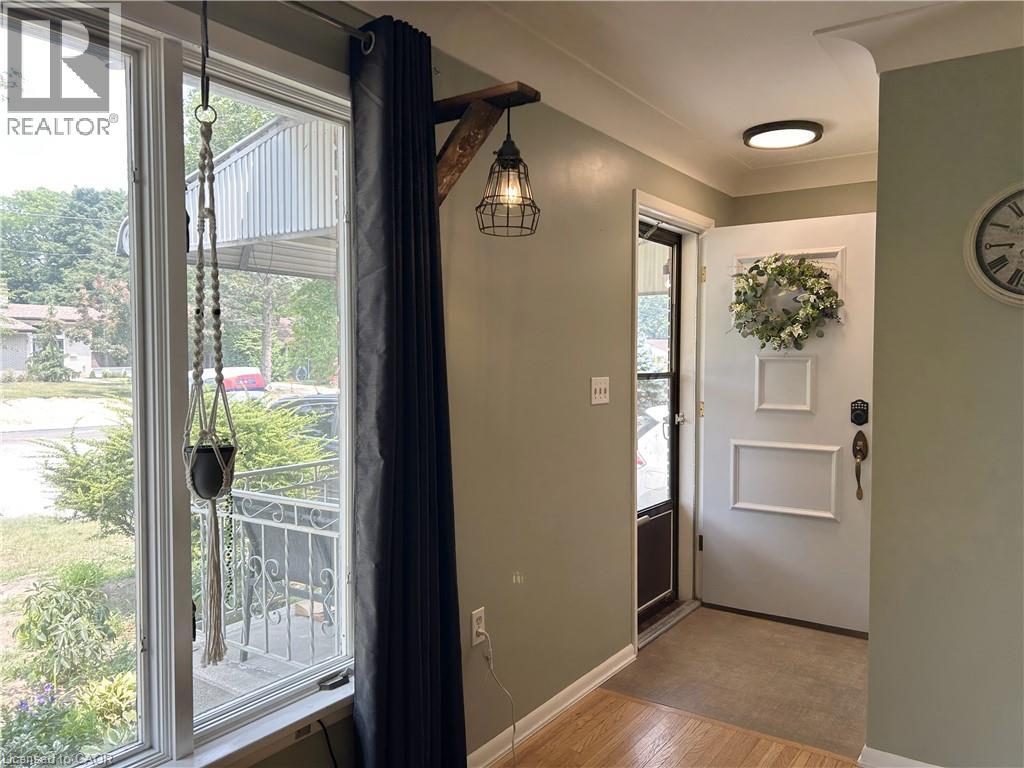 3-bedroom home for sale at 20 FOSTER Street, Simcoe ON · photo 5 of 41