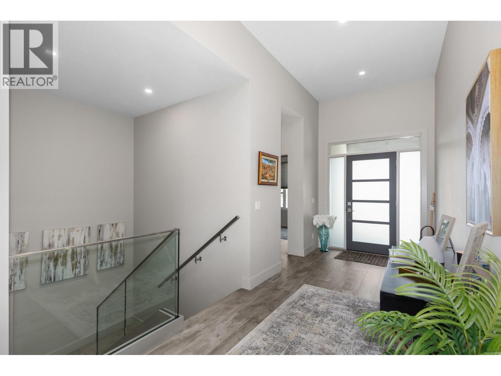567 Acadia Street - 4